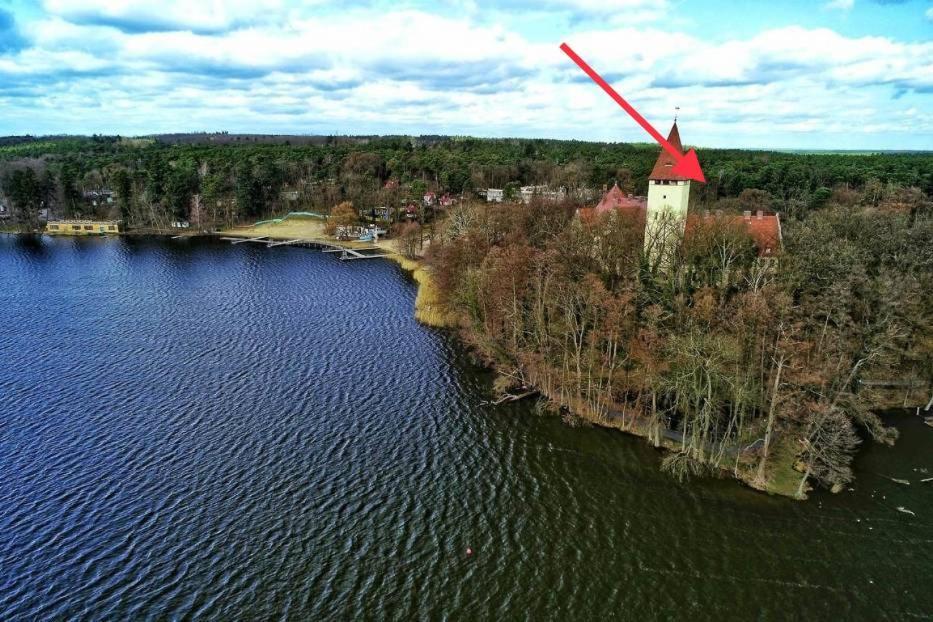 Zolty Domek Nad Jeziorem Любневіце Екстер'єр фото